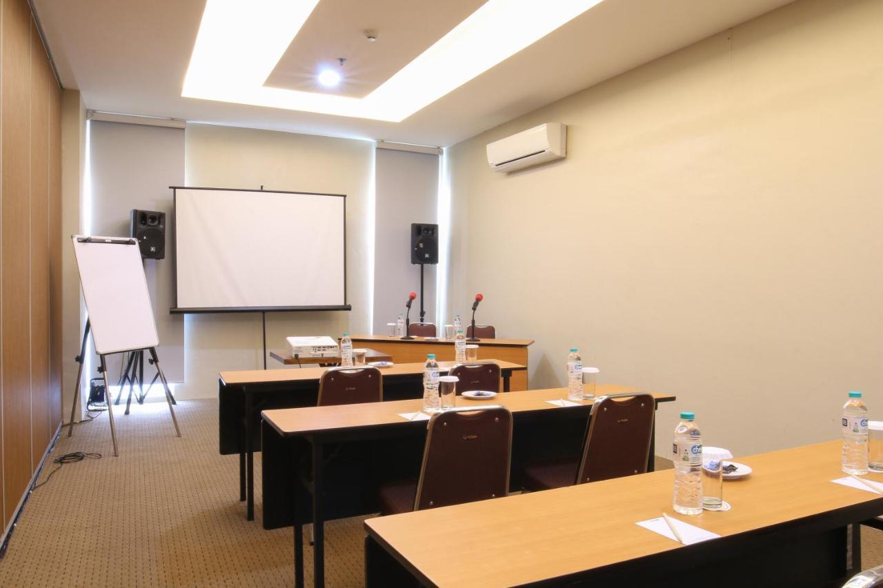 โรงแรมเทอราซ ทรี จาการ์ตา ภายนอก รูปภาพ