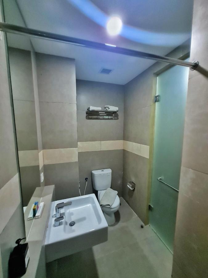โรงแรมเทอราซ ทรี จาการ์ตา ภายนอก รูปภาพ