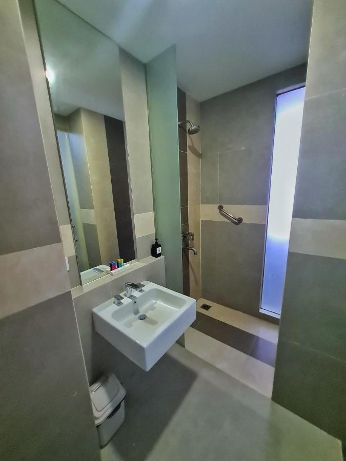 โรงแรมเทอราซ ทรี จาการ์ตา ภายนอก รูปภาพ