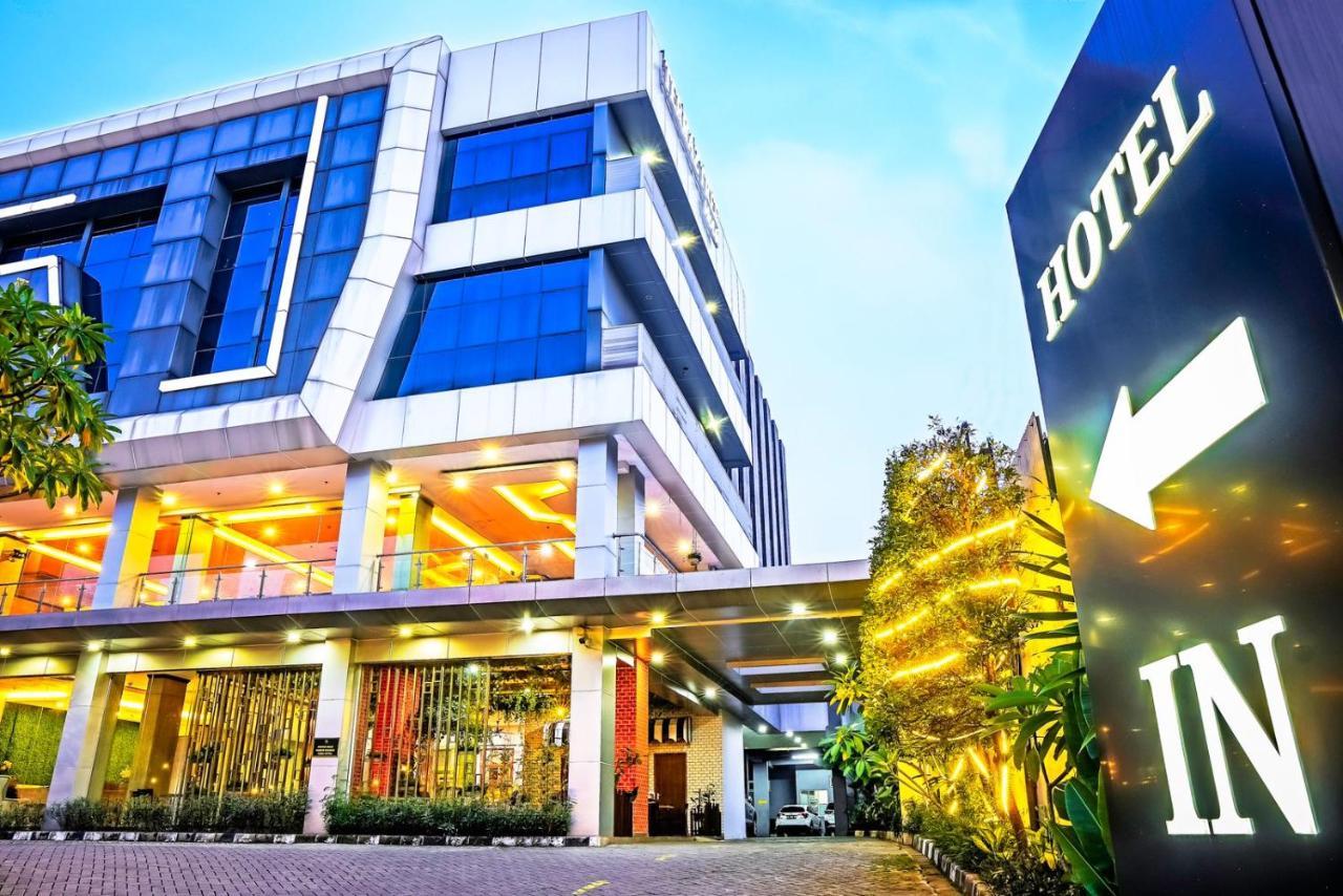โรงแรมเทอราซ ทรี จาการ์ตา ภายนอก รูปภาพ