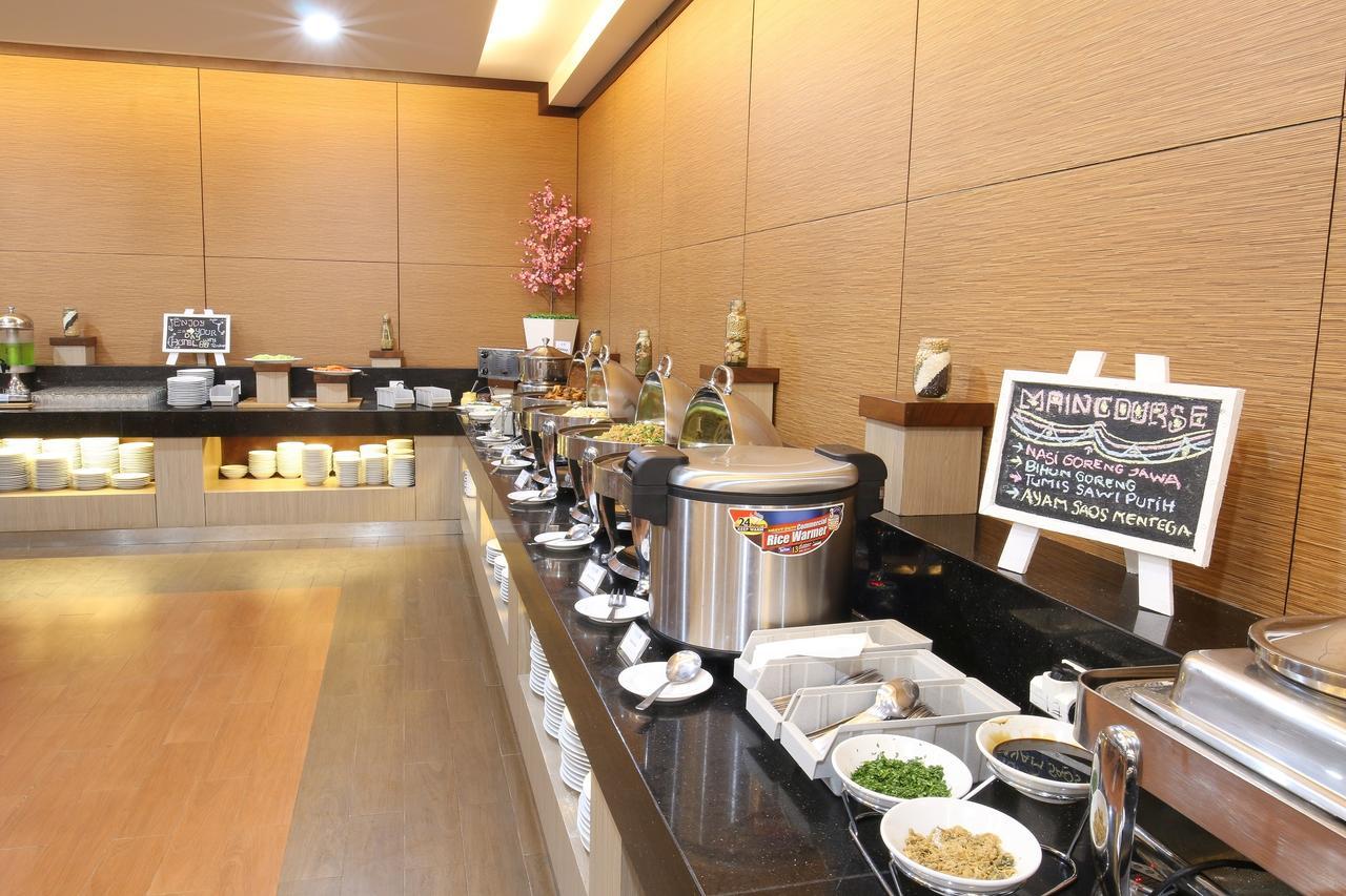 โรงแรมเทอราซ ทรี จาการ์ตา ภายนอก รูปภาพ