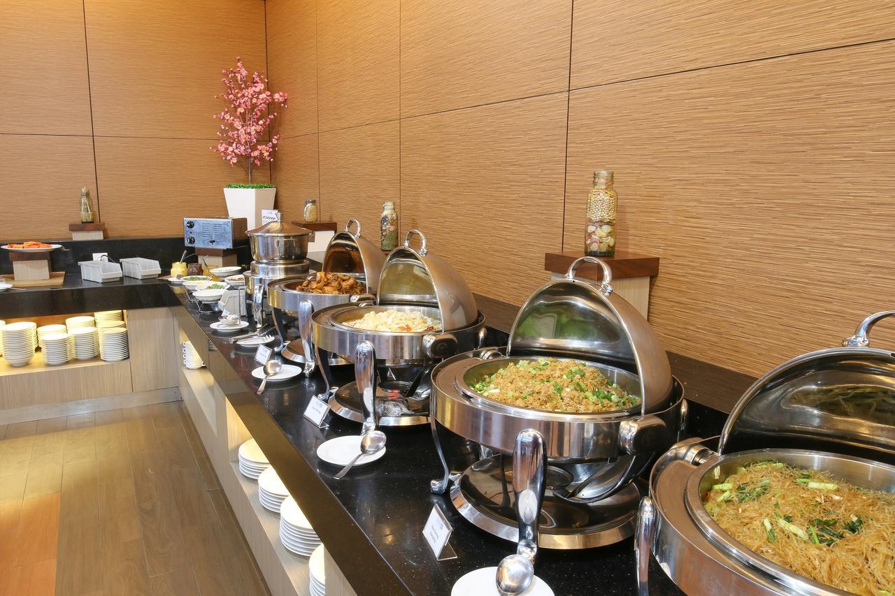 โรงแรมเทอราซ ทรี จาการ์ตา ภายนอก รูปภาพ